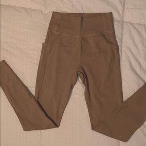 Alphalete Alphalux Leggings in tan